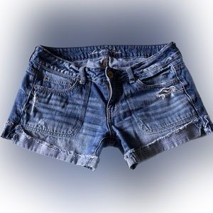 American Eagle distressed shorts. Size 8.